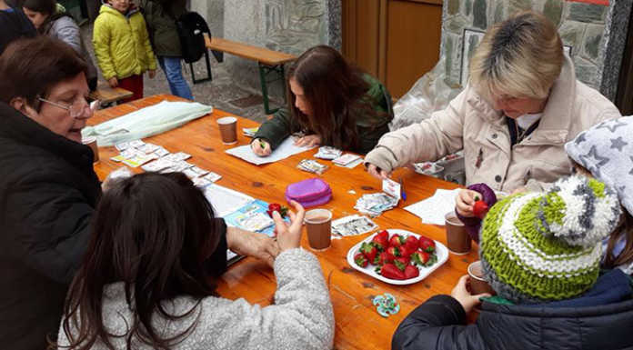 Mandello. Scambio di figurine con Gente di Molina, 2° edizione