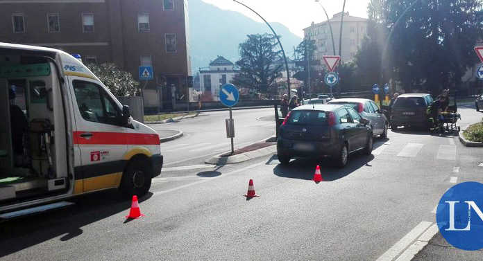 Tamponamento a catena in C.so Matteotti, soccorsa una donna