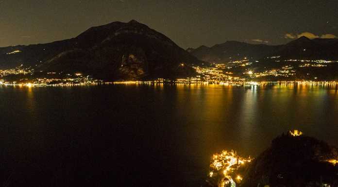 M’illumino di meno. A Varenna si è svolta la camminata alla croce di Vezio