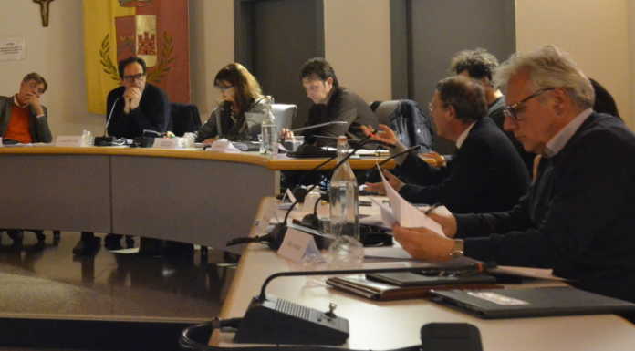 Calolzio. Regolamento sui centri di accoglienza, scuole e stazioni ‘zone rosse’