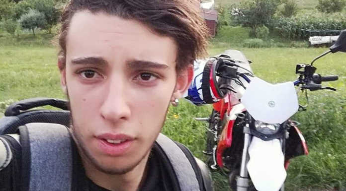 Incidente a Imbersago, è morto il giovane caduto in moto