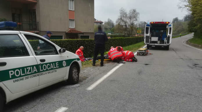 Scontro auto moto a Santa Maria Hoè, 20enne in ospedale