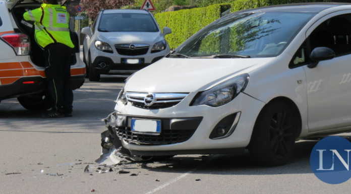 Incidente a Ballabio: scontro tra auto, due persone al pronto soccorso