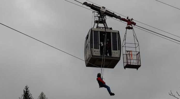 Soccorso Alpino: esercitazione a 70 metri d’altezza, evacuata la funivia delle Betulle