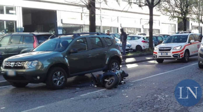 Schianto tra furgone e scooter in corso Promessi Sposi