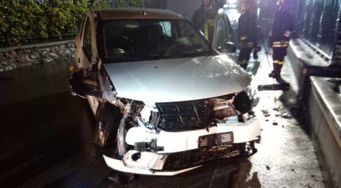 Auto contro un muro a Fiumelatte: 32enne trasportato all’ospedale