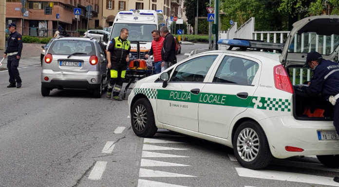 Incidente all’incrocio tra corso Matteotti e via Castagnera