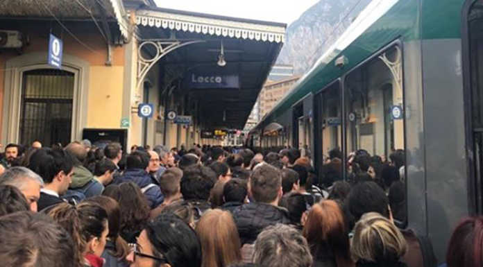 Tragedia sui binari ad Arcore, un morto. Ritardi e caos in stazione a Lecco