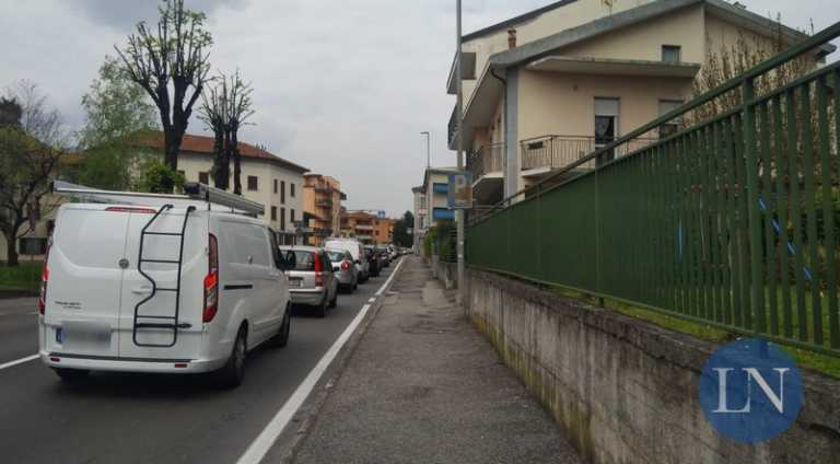 bicicletta con pedali a moto alternato