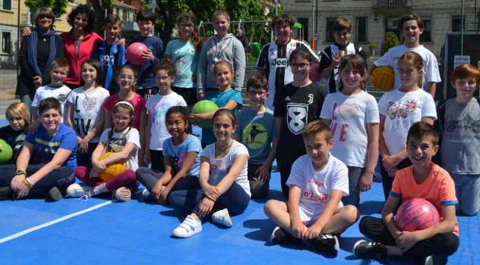 Scuola Caterina Cittadini: studenti in piazza per l’ora di ginnastica