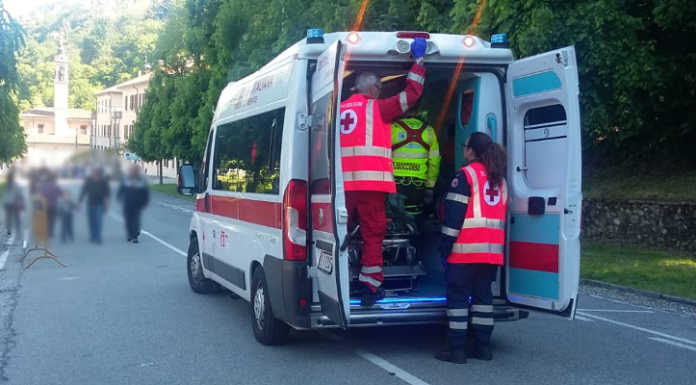 Imbersago. Si sente male alla fiera della Madonna del Bosco, soccorso un 75enne