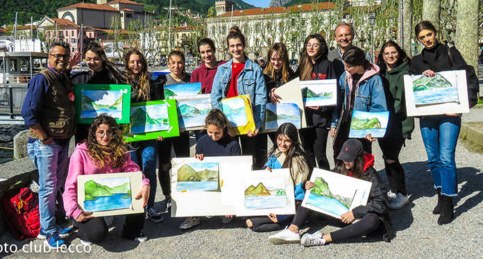 “Lecco in Acquarello”, gli studenti incontrano artisti e artigiani indiani