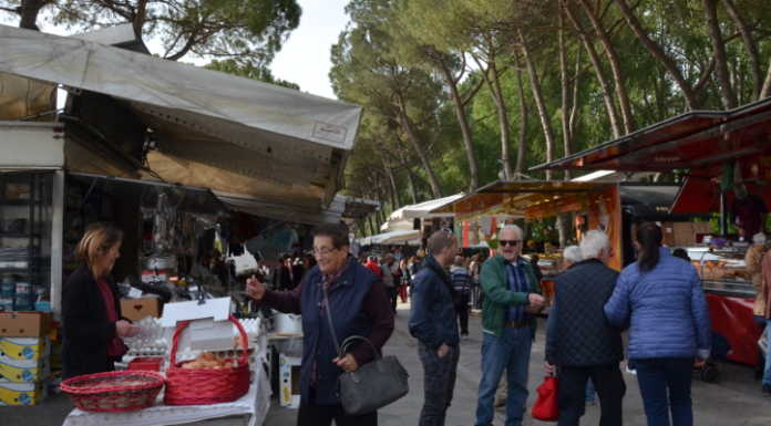 Mercato di Calolzio: l’anzianità della licenza come criterio per gli spostamenti