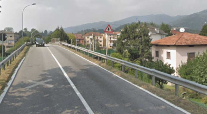 Olgiate, asfalto deformato: nuovo stop ai mezzi pesanti sul cavalcavia