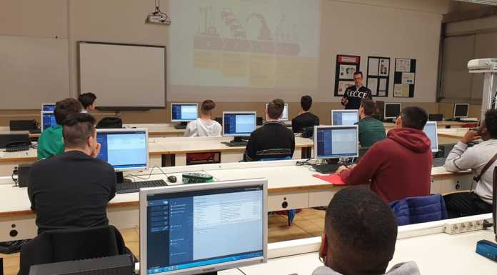 Fiocchi. L’alternanza si fa a scuola, con Siemens e Adecco