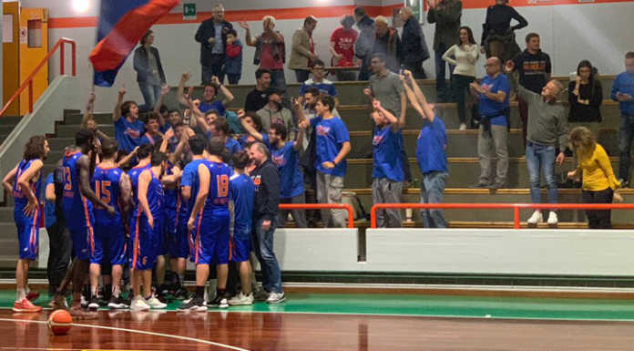 Basket. Mandello resta in gioco, Civatese ai saluti Tecnoadda Mandello