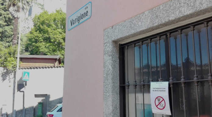 San Giovanni: contro le cacche dei cani, protesta a colpi di cartelli in via Varigione