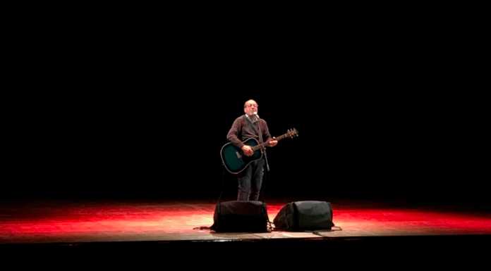 Lecco. Dario Vergassola protagonista sul palco del Palladium