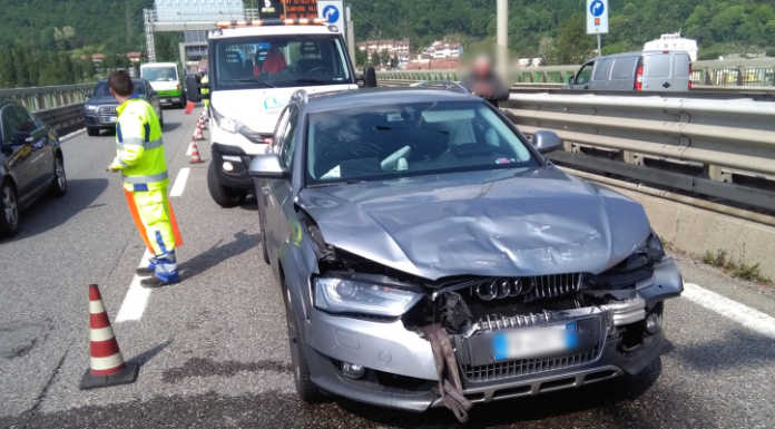 In quattro si “tamponano” sul Terzo Ponte: code in direzione Lecco