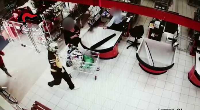 Rapinarono supermercato a Gorgonzola, arrestati dai Carabinieri (VIDEO)