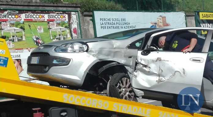 Scontro tra auto e mezzo pesante, code in mattinata a Pescate