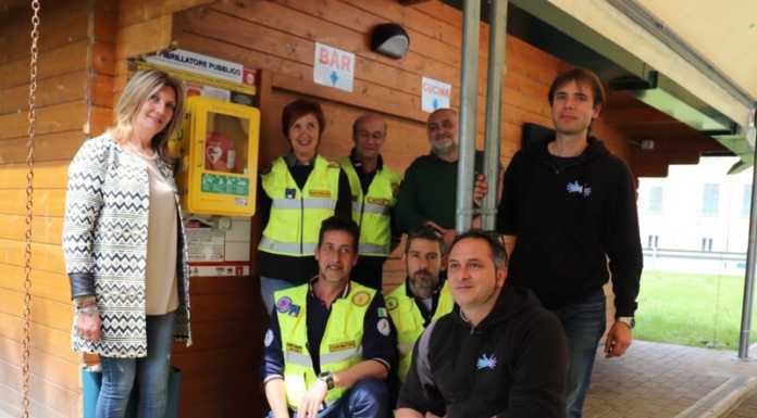 Un nuovo DAE a Pescate. “Pista ciclabile più sicura”