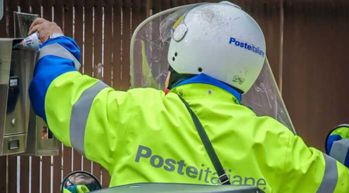 Poste Italiane assume portalettere per l’estate, via alle selezioni