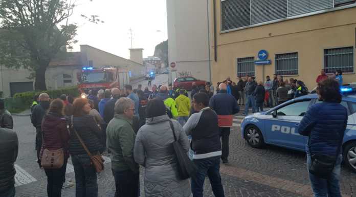 Lecco, allarme bomba: evacuata la Sala Ticozzi