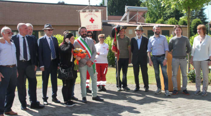 Olgiate, festa della Repubblica, con alzabandiera del nuovo tricolore, alla casa famiglia per anziani