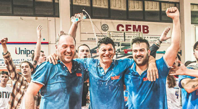 Basket CSilver. Coach Marco Pozzi resta a Mandello. Tocalli out