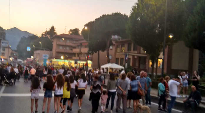 Calozio vive la sua Notte bianca tra animazione, negozi e locali aperti