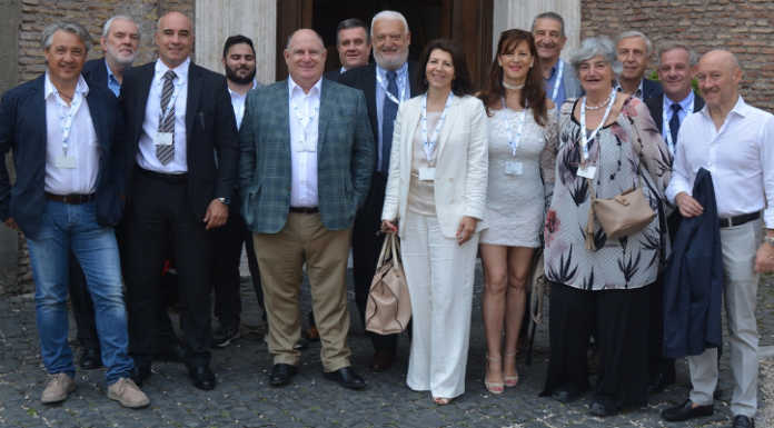 Lecco all’assemblea nazionale di Confcommercio: “No all’aumento dell’Iva”