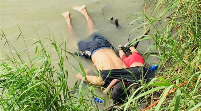 Il dramma dell’immigrazione. “Ci indigniamo per poi auto-assolverci”