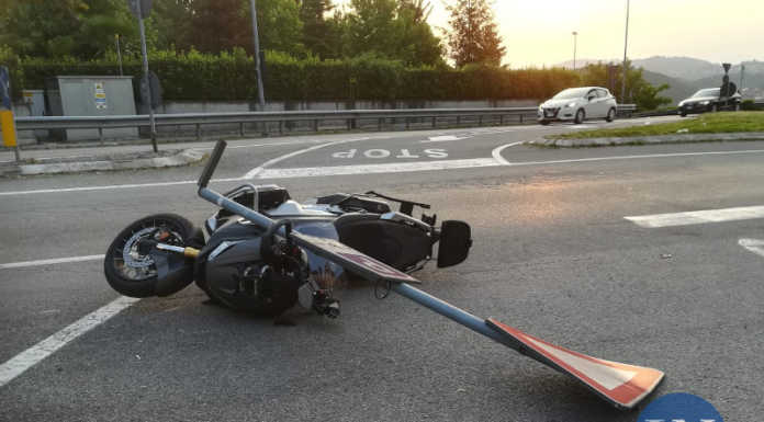 Merate. Motociclista all’ospedale dopo aver centrato un palo