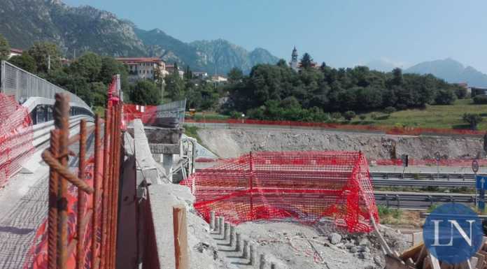 Isella, sopralluogo al cantiere del ponte: a settembre arriva l’impalcato