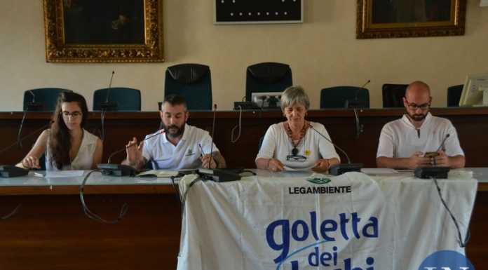 Goletta dei laghi, ancora troppi rifiuti nel Lario. Monitorata anche la qualità dell’acqua