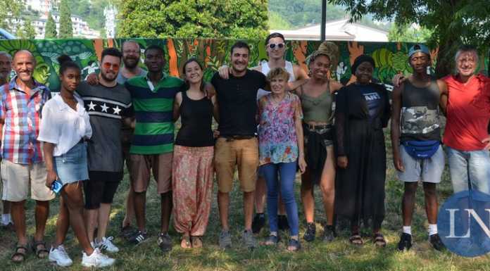 Calolzio. Festa finale per i ragazzi di Util’estate, inaugurato il murales