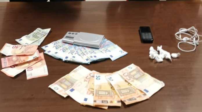 Brivio. Arrestato spacciatore, in ‘tasca’ soldi e cocaina