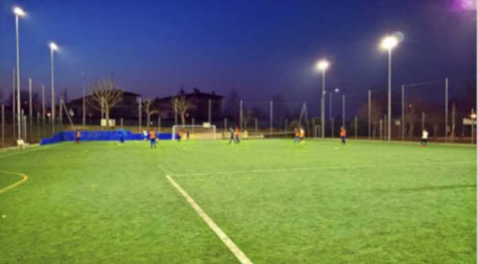 Osnago, 100mila euro per l’illuminazione del campo da calcio di via Gorizia