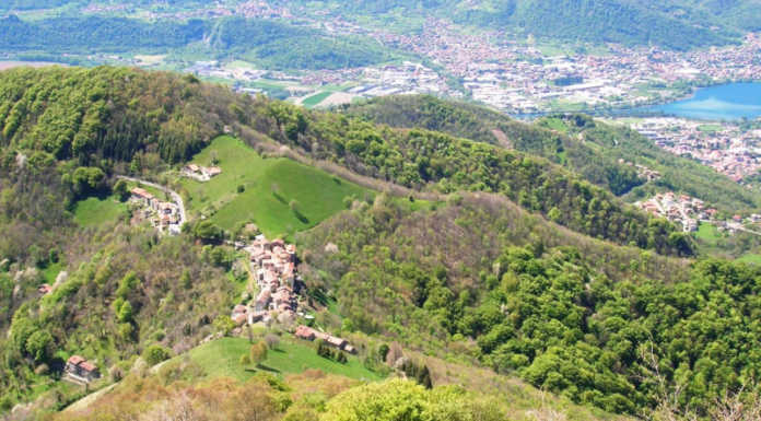 Torre de’ Busi. Masso incombe sulla strada per Sogno, in corso la rimozione