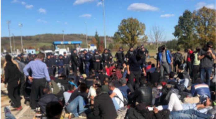 Mir Sada in viaggio al campo profughi Miral sulla rotta dei disperati