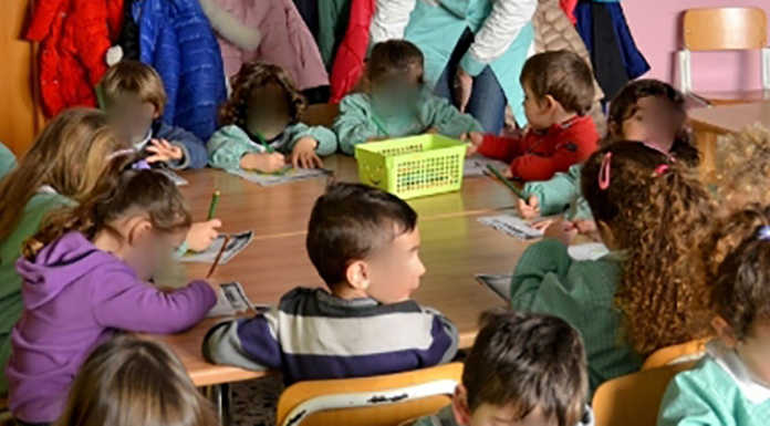Sinistra e Rifondazione: “Soldi alle scuole private, sottratti alle scuole pubbliche”