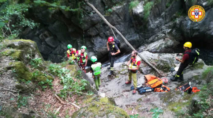 Cade alle cascate di Cittiglio: muore ragazzo di 23 anni