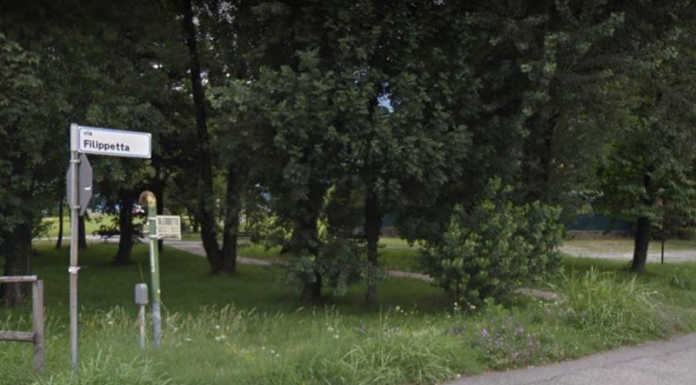 Garlate. Tavoli e giochi per bambini nel parco in località Filippetta