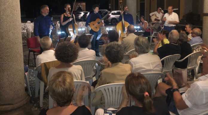 Tra Lago e Monti, in tanti a palazzo Belgiojoso per l’apertura del festival