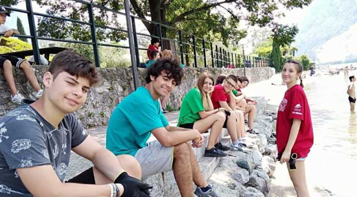 Abbadia, giovani al lavoro per la manutenzione delle aree pubbliche