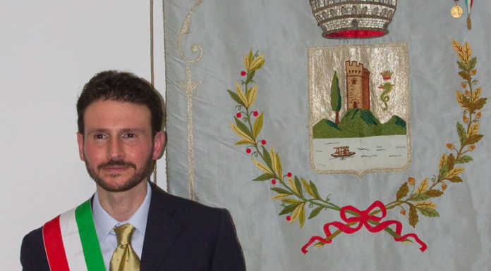 Varenna approva il Piano per il Diritto allo studio 2025/2026: investiti 64 mila euro Mauro Manzoni sindaco di Varenna