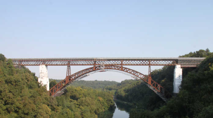 Ponte San Michele, nuove navette per i pendolari con la riapertura alle auto dell’8 novembre Ponte di Paderno