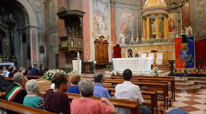 Oggiono, i funerali dell’ex vicesindaco Gerosa: “Sei stata un esempio per la tua comunità”