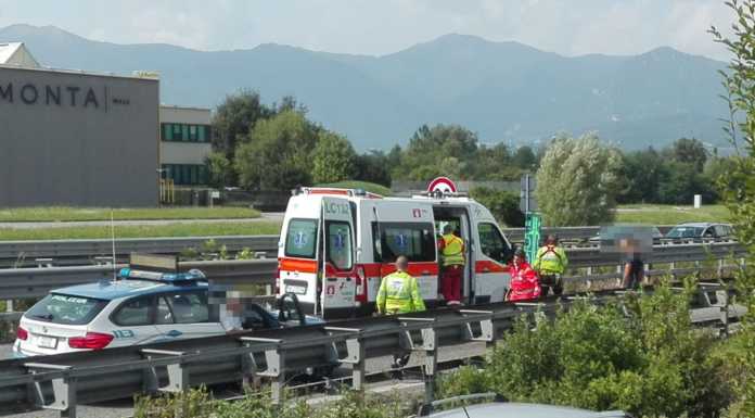 Incidente in SS36 tra Garbagnate e Molteno, motociclista ferito e lunghe code